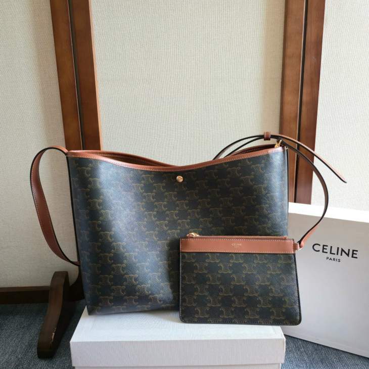 Picture of Celine Handbags _SKUfw225667502fw